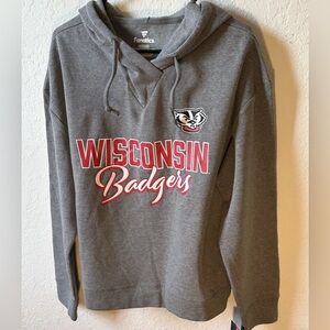Women’s XL Wisconsin Badgers FANATICS Gray Pullover Hoodie New With Tags NWT